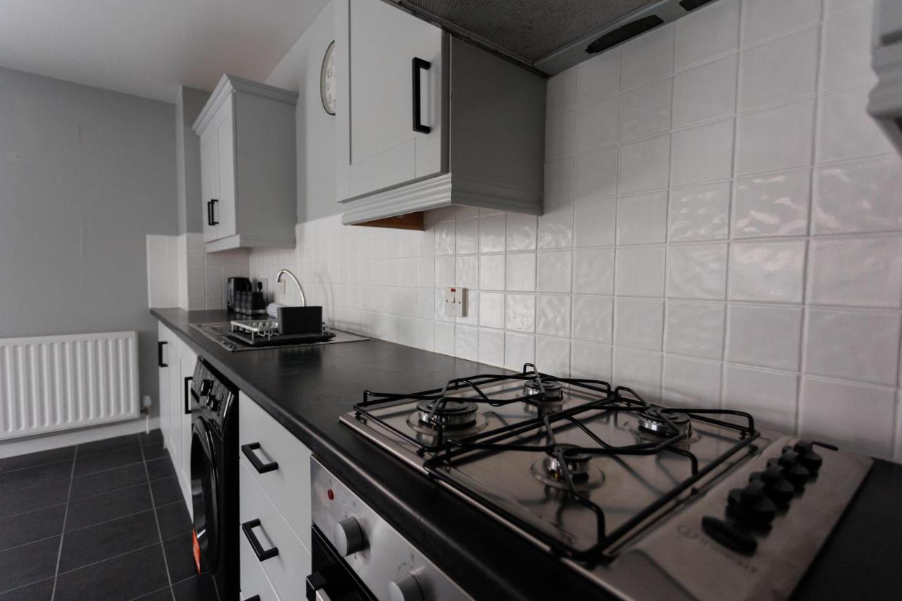 2 Bedroom Ground Floor Apartment Belfast Exterior foto