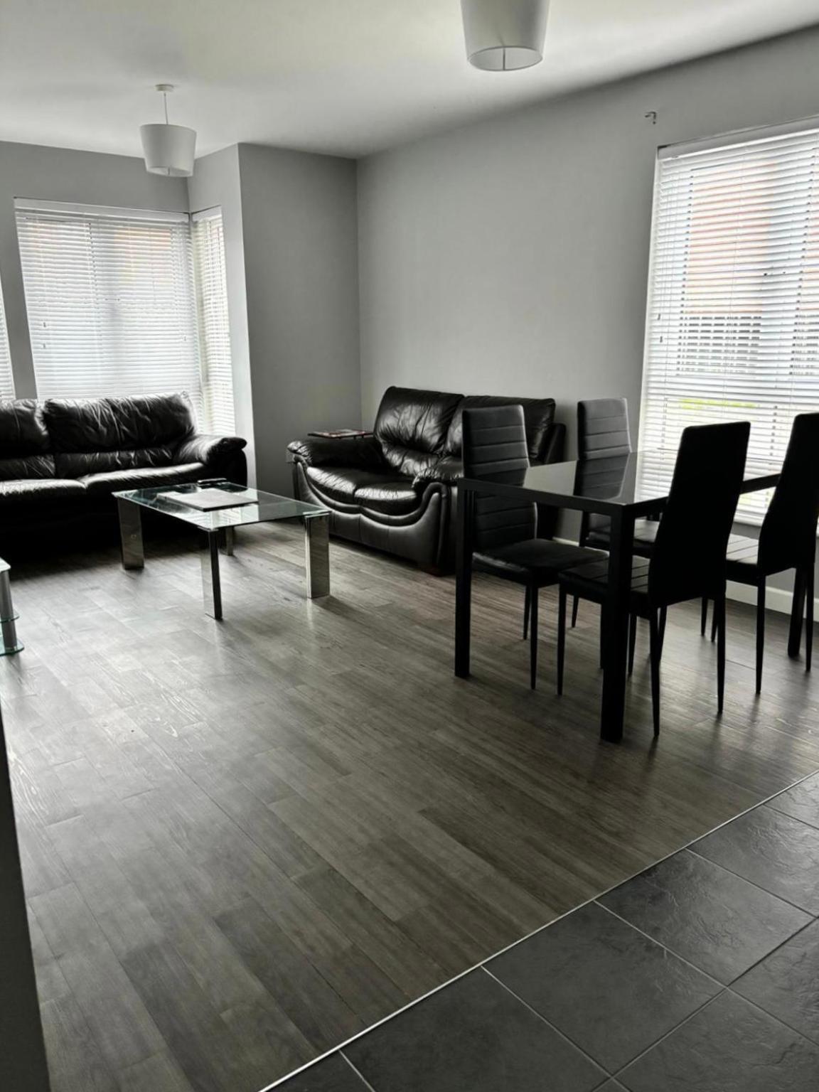 2 Bedroom Ground Floor Apartment Belfast Exterior foto