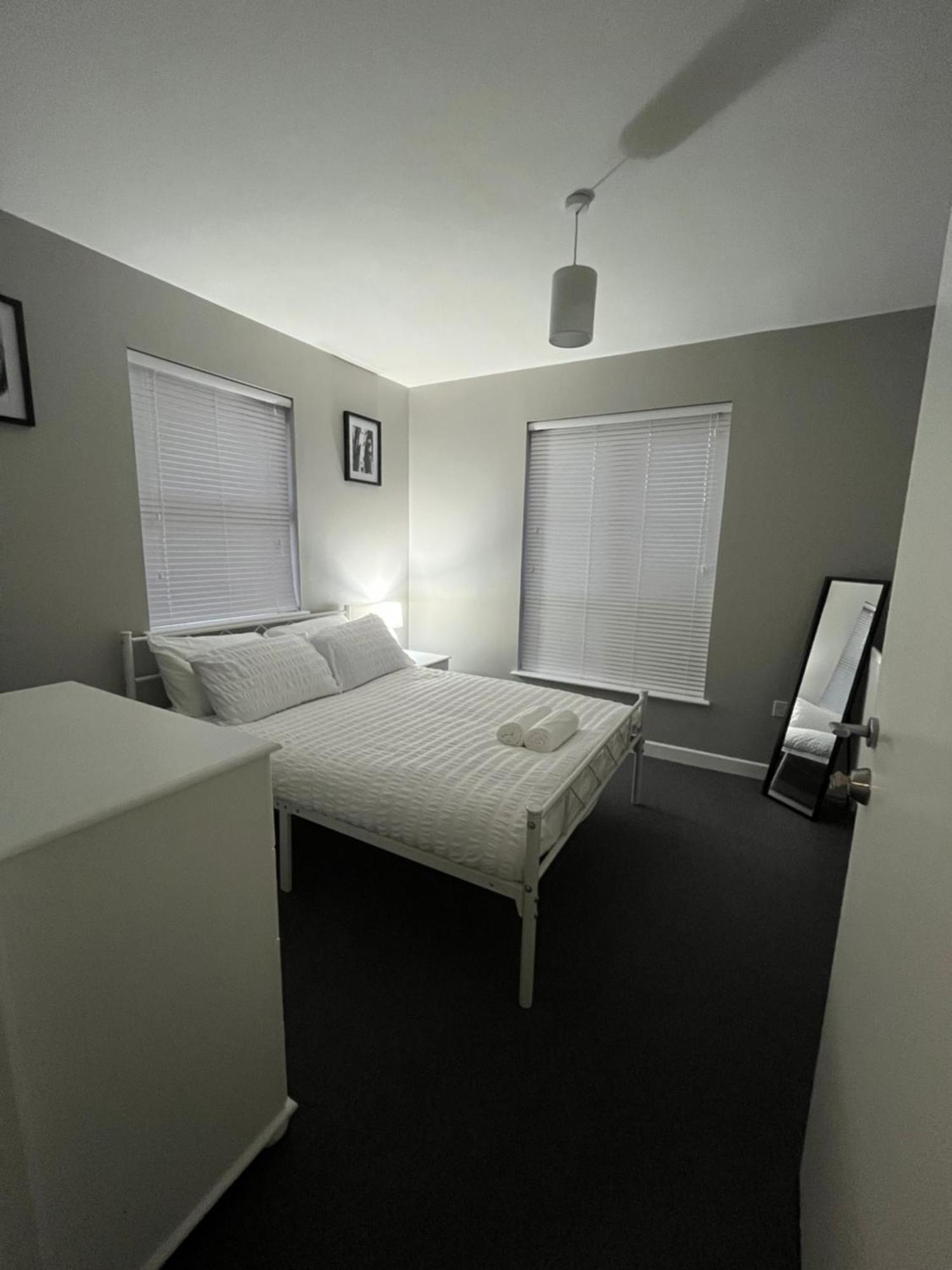 2 Bedroom Ground Floor Apartment Belfast Exterior foto