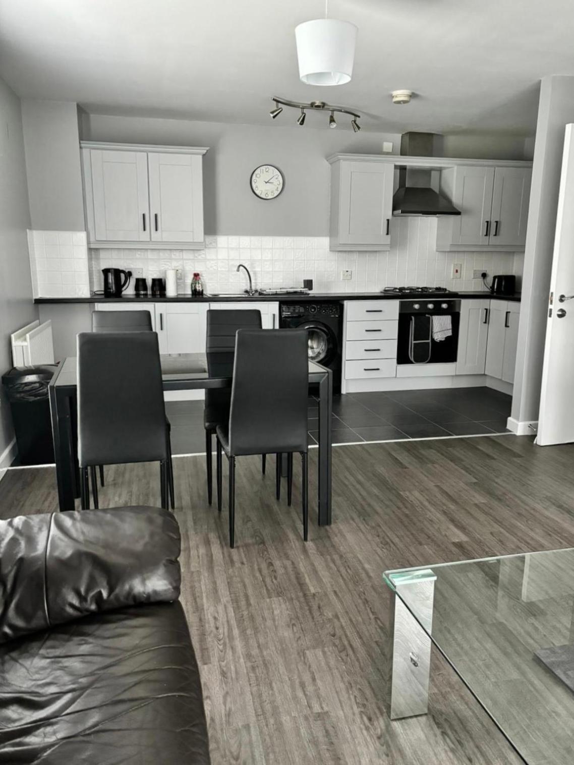 2 Bedroom Ground Floor Apartment Belfast Exterior foto