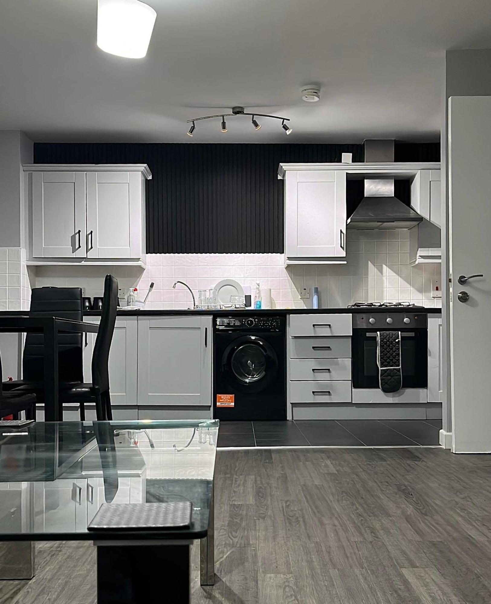 2 Bedroom Ground Floor Apartment Belfast Exterior foto